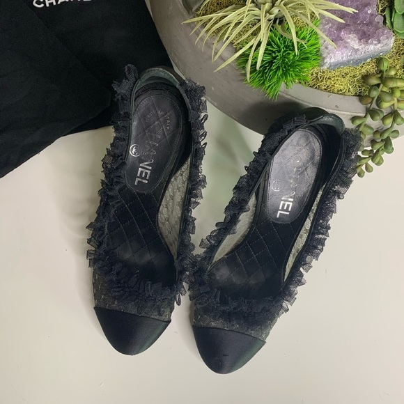 CHANEL Black satin Cap Round Toe Ruffle trim lace sheer high heels Stiletto shoe - Picture 4 of 15